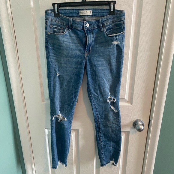 A&F Super Skinny Ankle Jeans! Size 29 - Picture 3 of 5